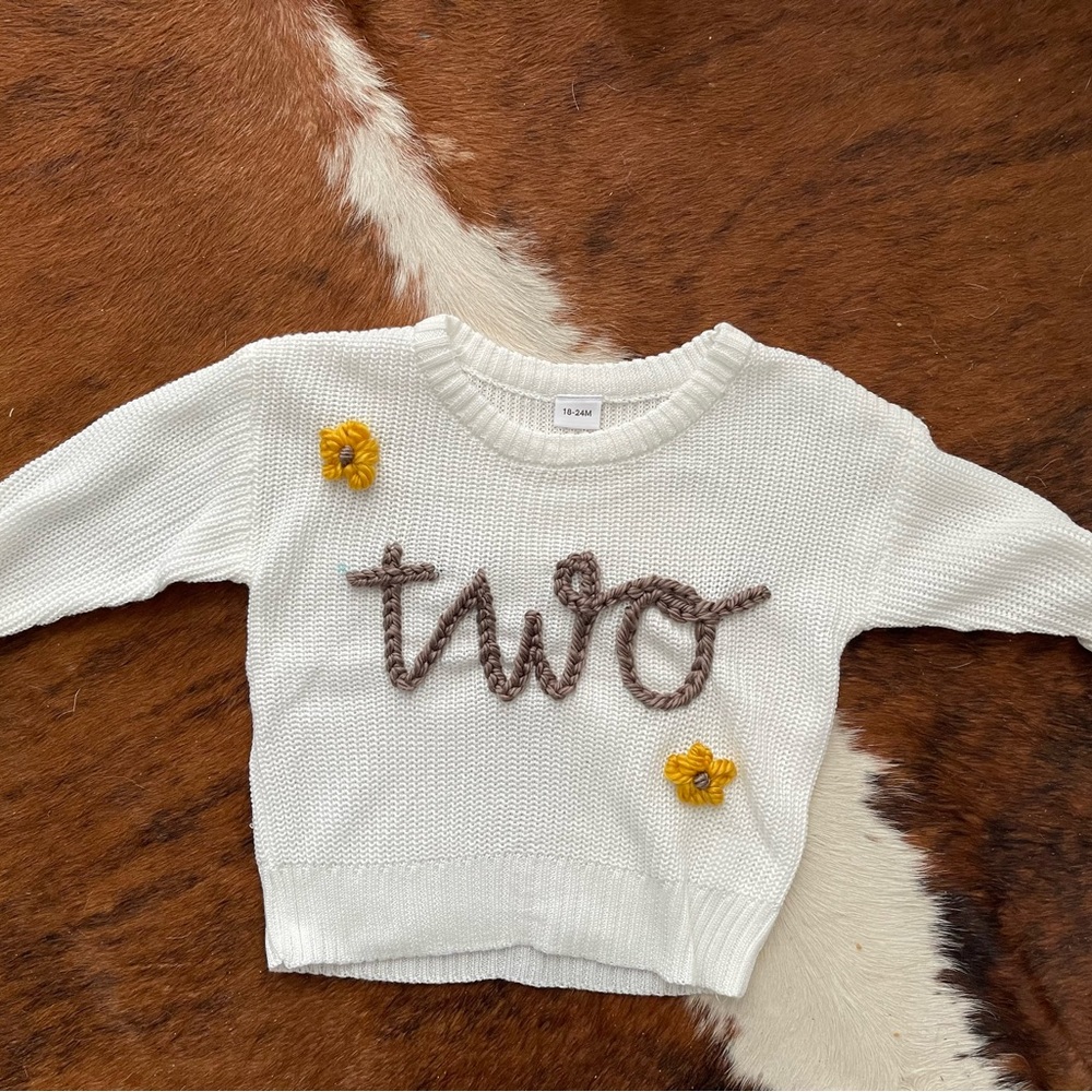 Size 1-2Y oversized sweater TWO hand embroidered girls
